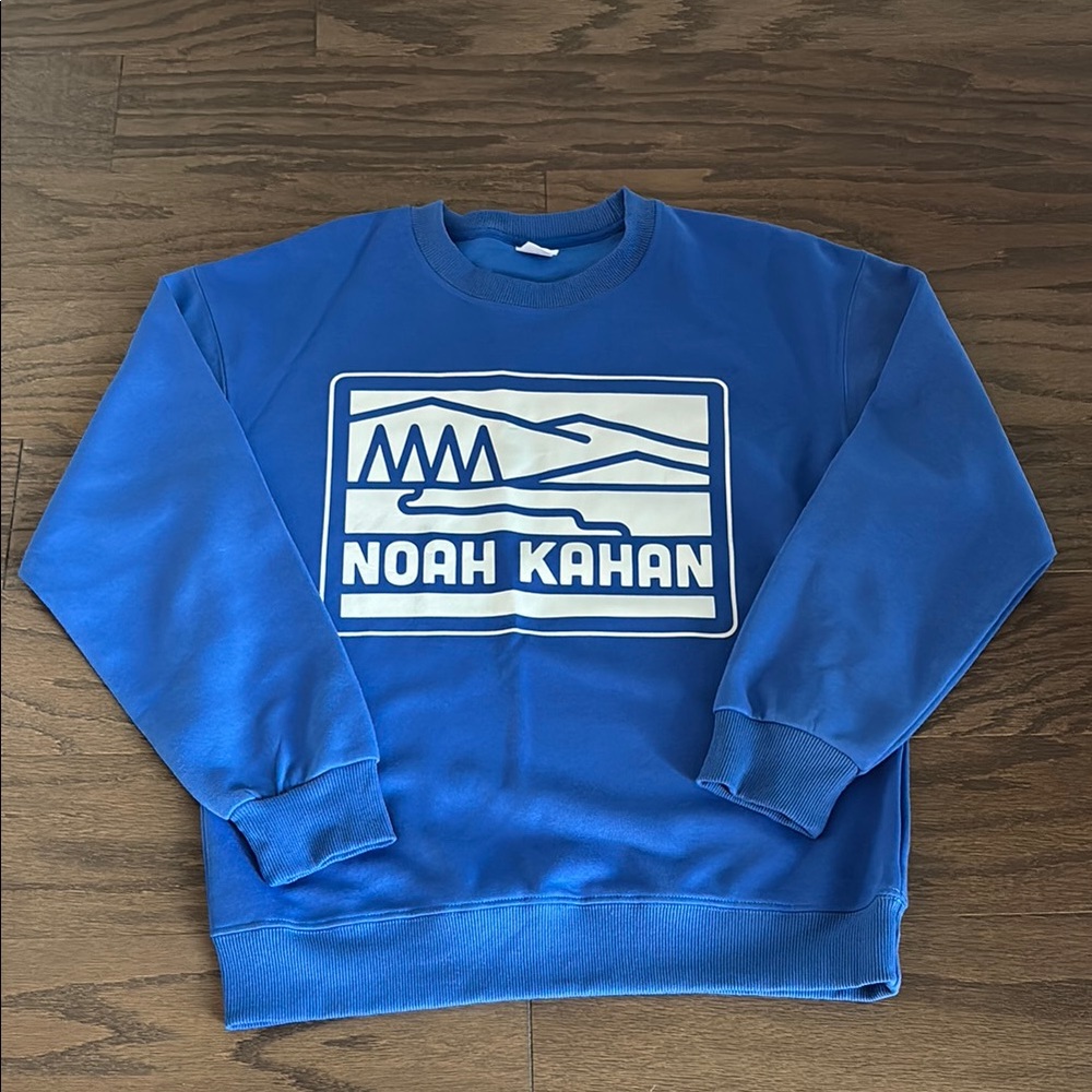 Unisex Noah Kahan Blue Sweatshirt NWOT